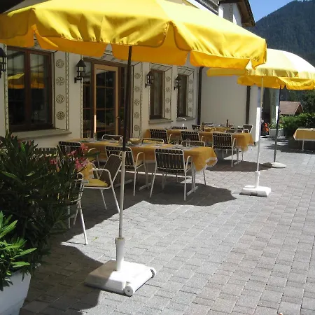 Charming Chalet, Pool & Sauna In Apartment