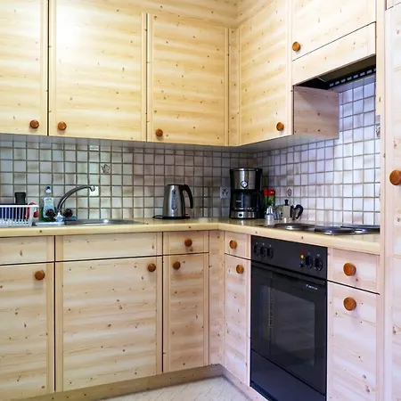 Apartment Charming Chalet, Pool & Sauna In