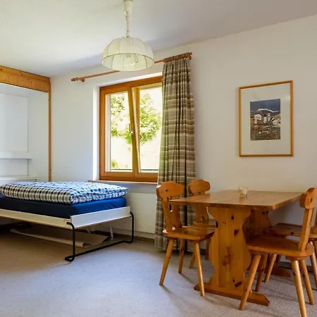 Charming Chalet, Pool & Sauna In
